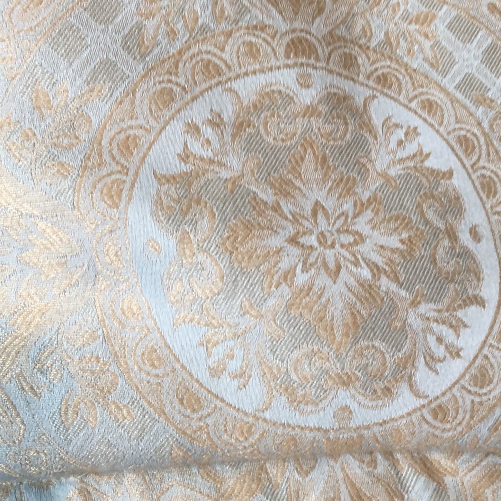 Croscill pillow shams pale blue & gold standard jacquard, embroidered rope edge